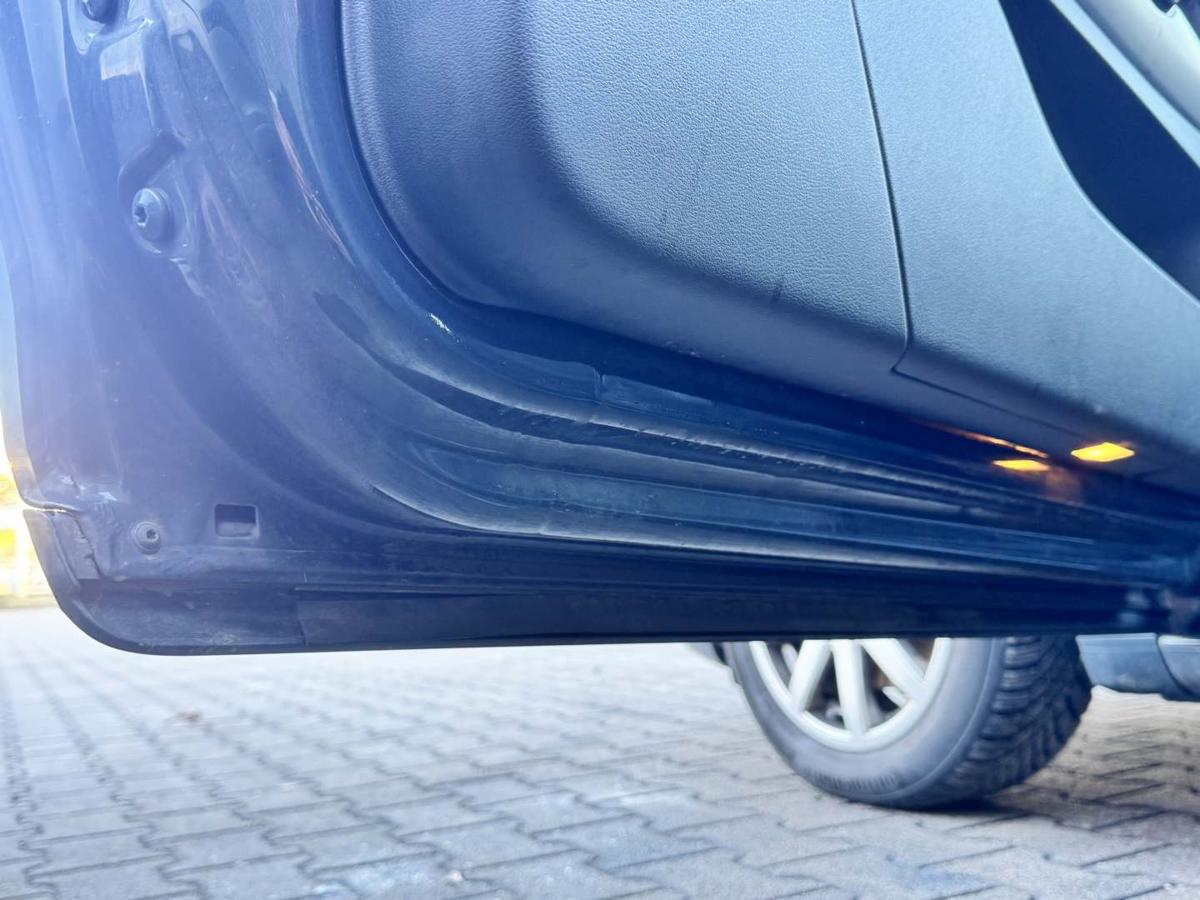 Audi A3 8P original T&uuml;r vorn links LZ7H Meteorgrau 3-T&uuml;rer Rohbau Bj.2011